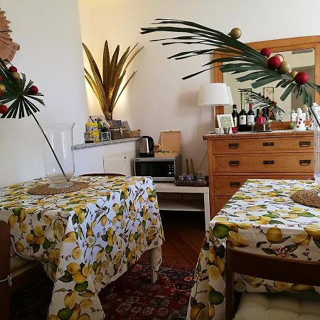 Antico Glicine B&B Maslianico Екстер'єр фото
