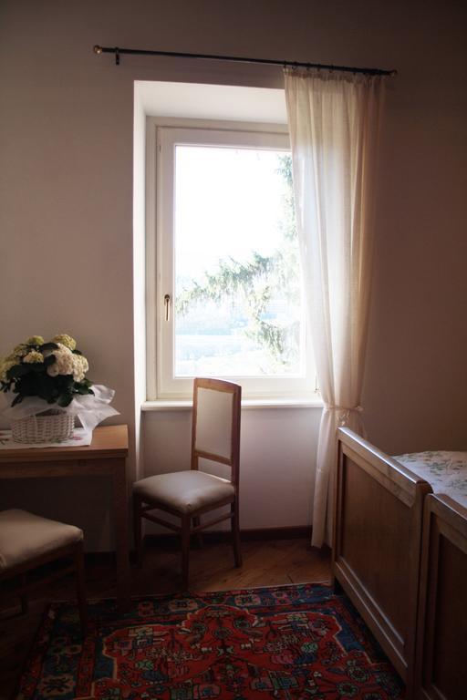 Antico Glicine B&B Maslianico Екстер'єр фото